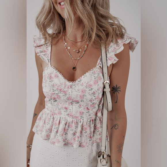Tops - Floral Ruffle Trim Blouse